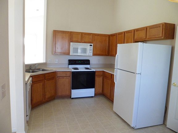 4th image of 11614 Rolling River Blvd