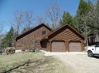 208 W River Rd, Wells, NY 12190