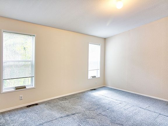 3rd image of 2614 Trevue Ave SW