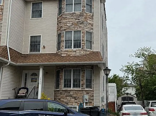 1724 Willow Ct, Far Rockaway, NY 11691