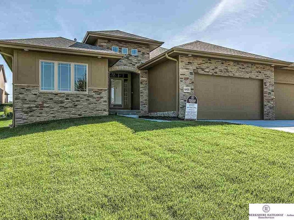 1st image of 6405 N 158th St