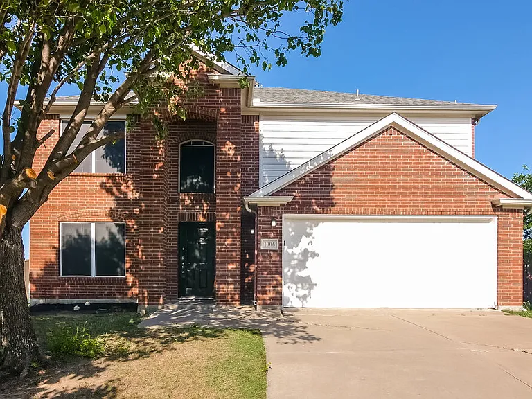 1006 Zachary Dr — Photo 1
