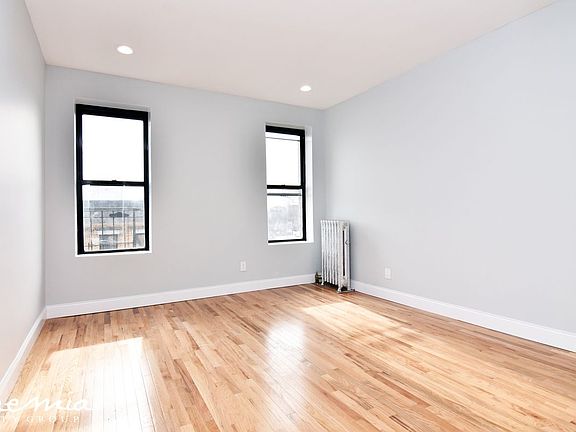 3rd image of 515 W 171st St #A62