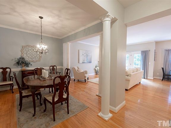 4th image of 135 Grande Dr