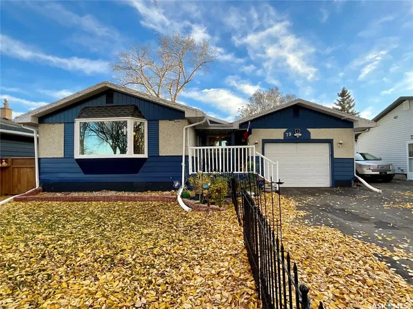 79 CAMERON Crescent, Regina, SK S4S 2X1