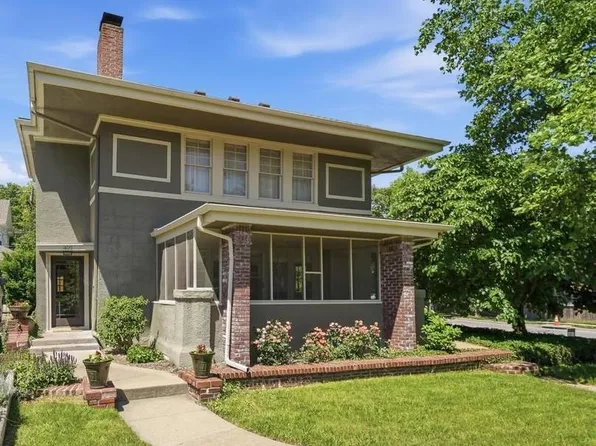 400 Huntington Rd, Kansas City, MO 64113