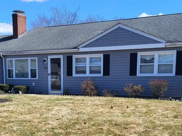 200 Underwood Ave, Warwick, RI 02888