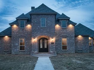 277 Blackberry Dr, Thibodaux, LA 70301