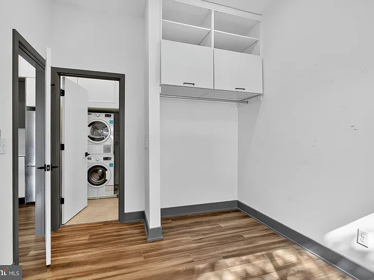 1935 E Hazzard St #303 — Photo 14