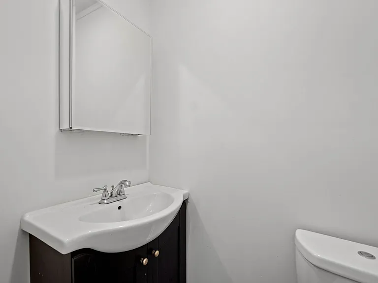1886 Beechford Ave — Photo 16