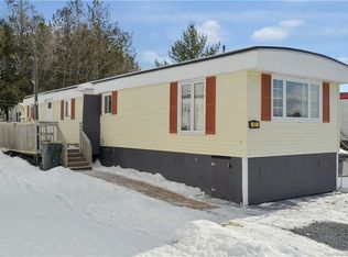 17 Tulip St, Saint John, NB E2M5M3