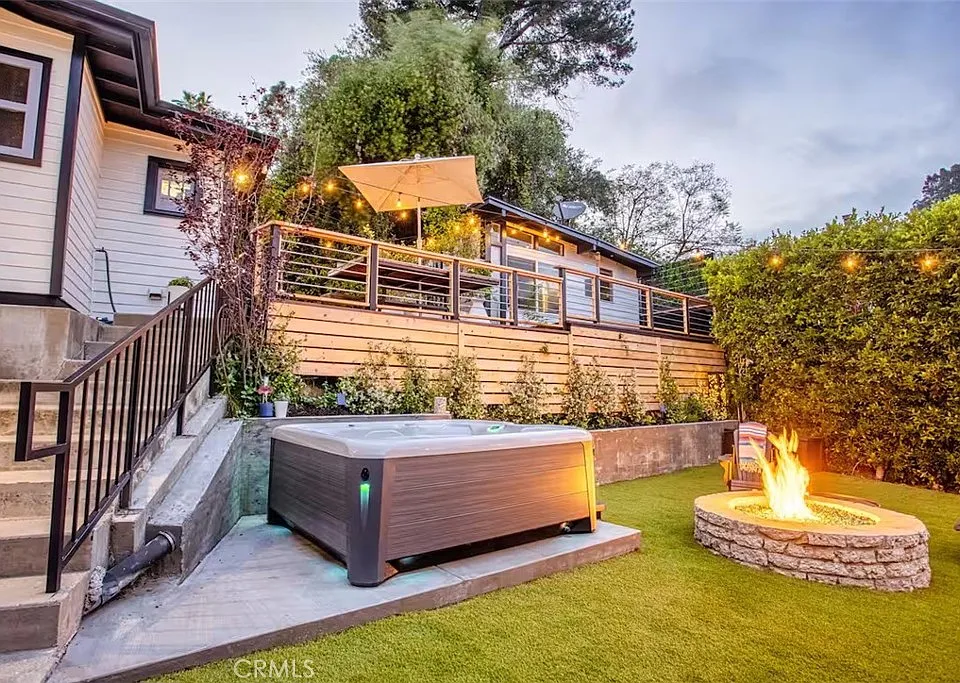 2597 Dearborn Dr