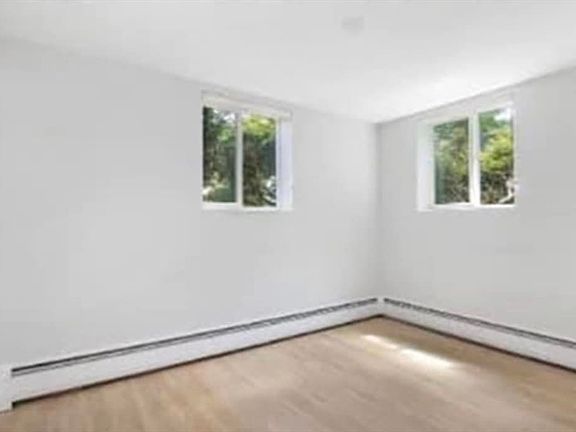 3rd image of 114 W Emerson St APT 1