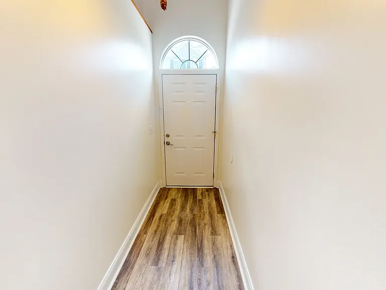 108 Katerina Dr — Photo 8