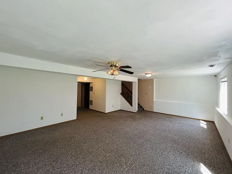 1331 Firefly Cir — Photo 15