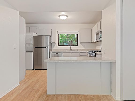 4th image of 1233 Richelle Ln Unit A