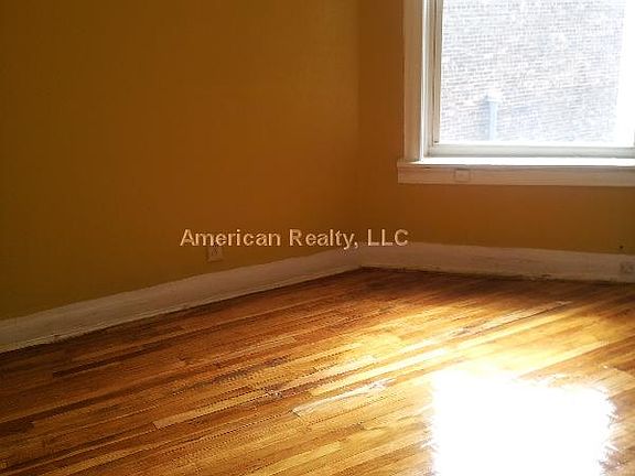 5th image of 6024 S Eberhart Ave APT 3S
