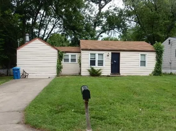 221 Williams Blvd, Saint Louis, MO 63135