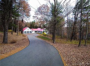 56 Lakeshore Dr, Winthrop, ME 04364