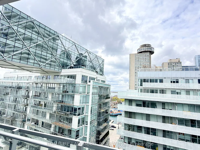 29 Queens Quay E #1026 — Photo 24