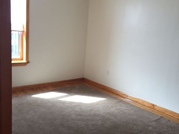 4th image of 4134 49th St APT 2R