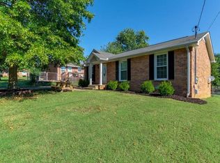 166 Hillside Dr, Hendersonville, TN 37075