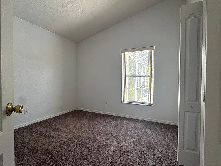 1536 N Hampton Dr — Photo 19