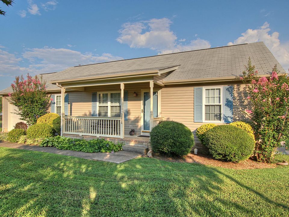 1st image of 3226 Meadowhill Dr