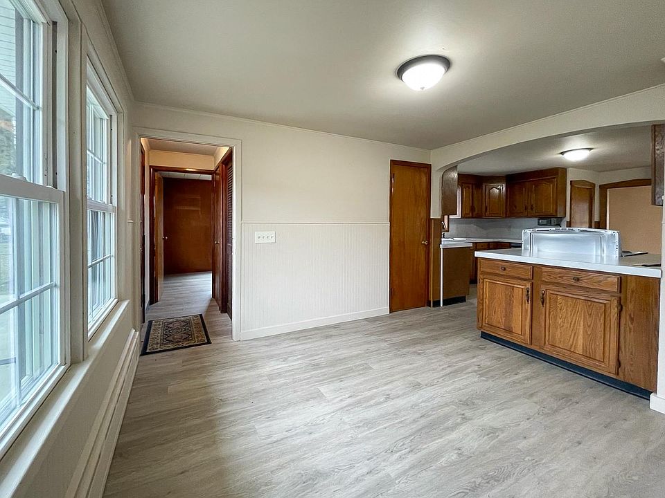 739 Plains Rd, Wallkill, NY 12589 Zillow