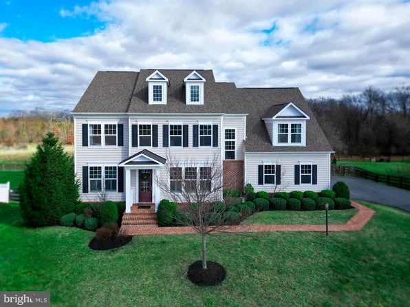 42092 Saxon Shore Dr, Leesburg, VA 20176