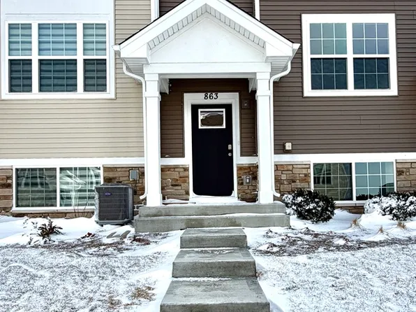 863 Briar Glen Ct #863, Hampshire, IL 60140