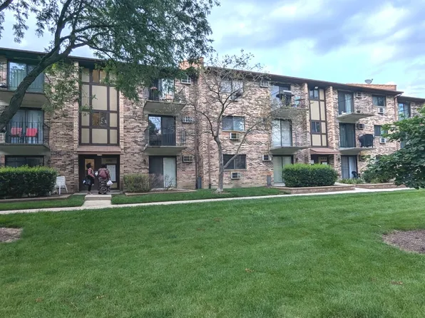 224 Klein Creek Ct APT D, Carol Stream, IL 60188