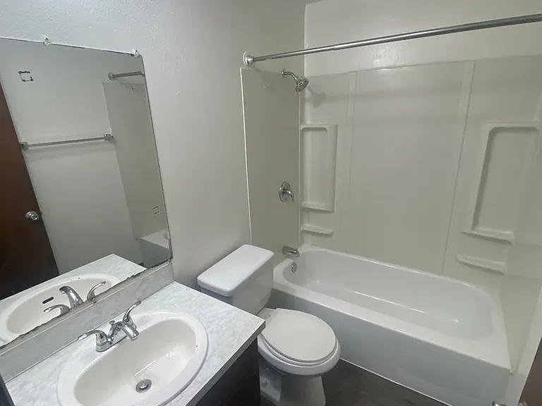 4135 State St #2 — Photo 11