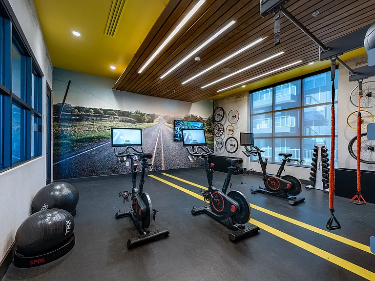 Yoga & Spin Room