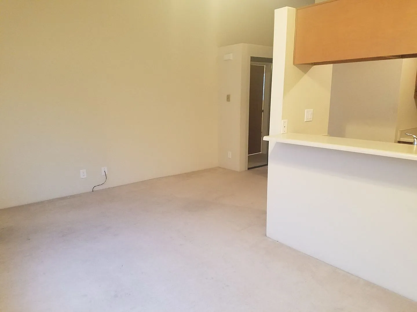 400 Laurel Street — Photo 4
