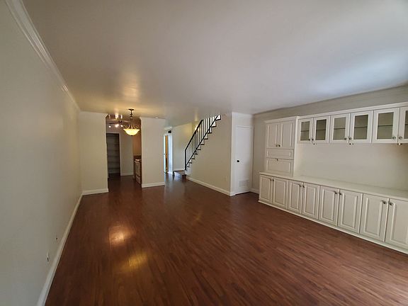2nd image of 825 N Humboldt St