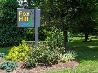 13 Outpost Ln #13, Ridgefield, CT 06877