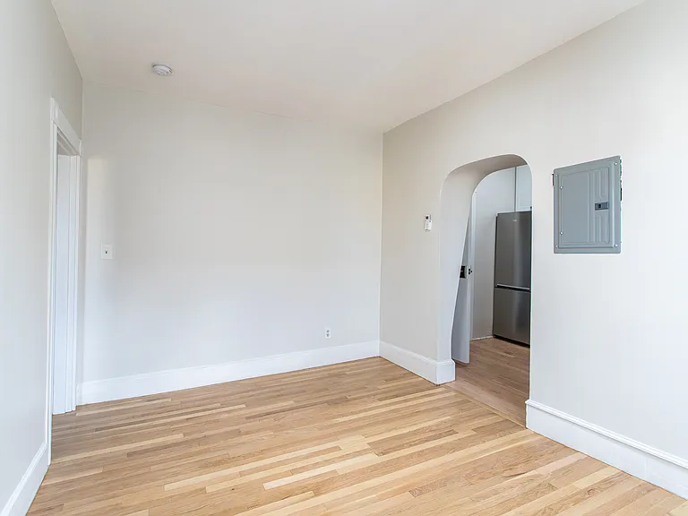 18 Fitzhenry Sq #11 — Photo 5