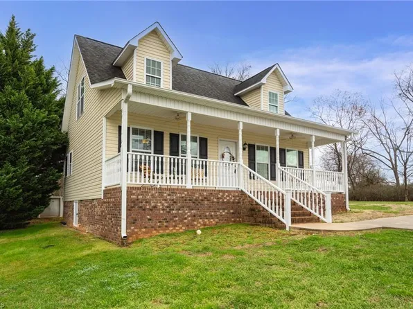 430 Fran Dr, Haw River, NC 27258