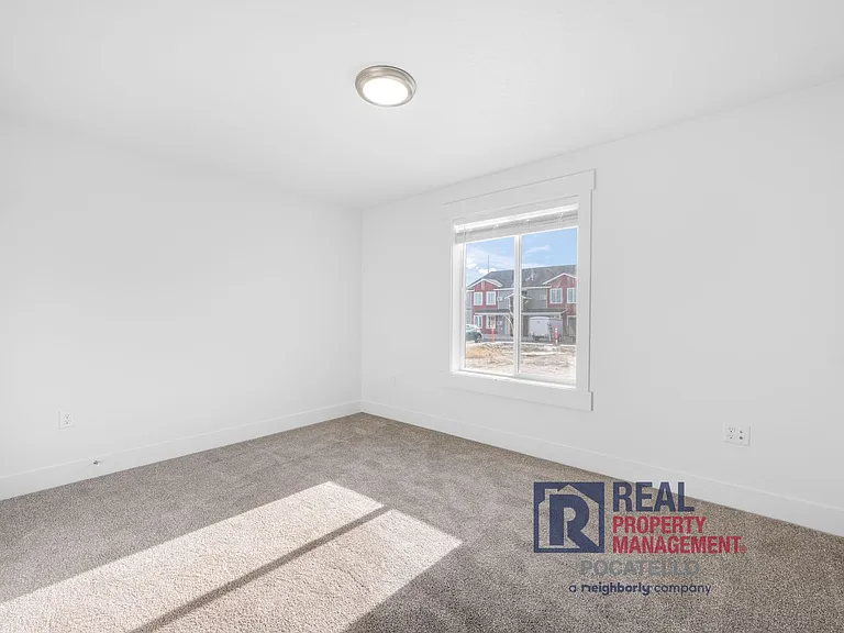 110 W Siphon Rd #10-BLD — Photo 10