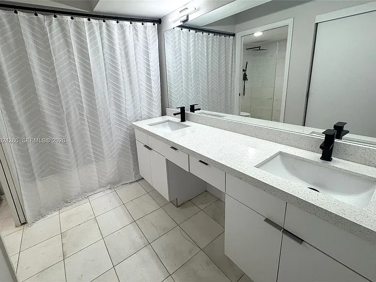 3530 Mystic Pointe Dr #1907 — Photo 15