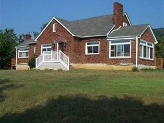 2nd image of 1824 Lawndale Ave