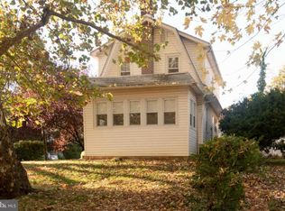 516 Sharp Ave, Glenolden, PA