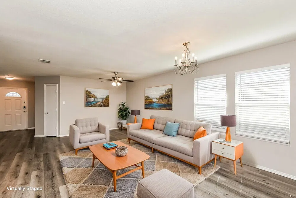 4 bed, 2.0 bath, 2085 sqft, $2,220 — Photo 4