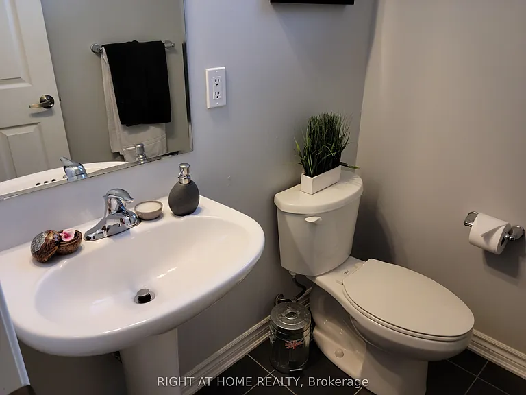 1650 Copeland Cir — Photo 6