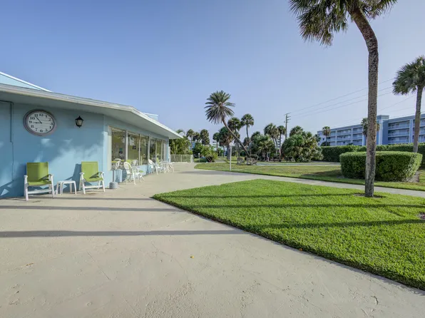55 Sea Park Blvd APT 401, Satellite Beach, FL 32937