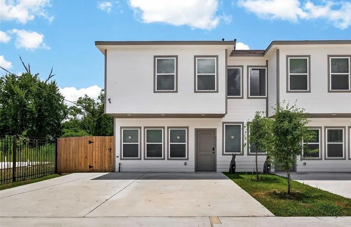 8306 Tidwell Rd — Photo 1