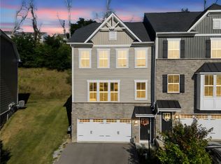 452 Greenwood Dr N, Canonsburg, PA 15317