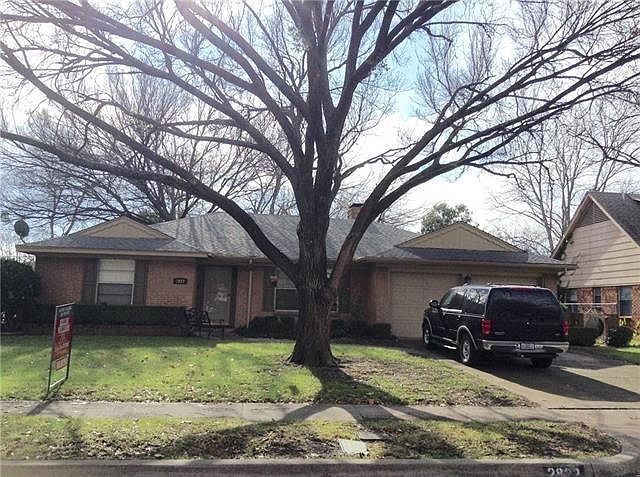 1st image of 2922 Selma Ln