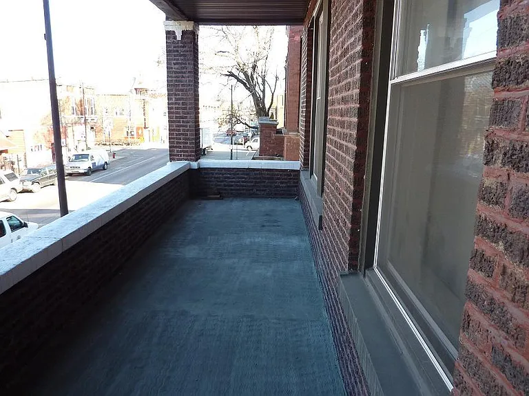2249 S California Ave #2F — Photo 1